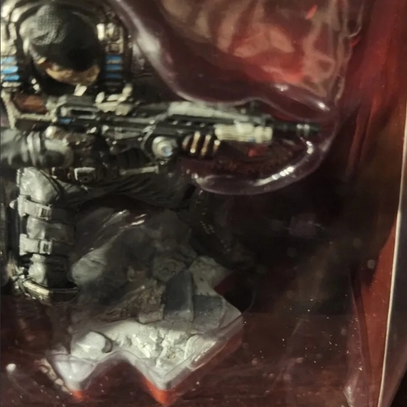Gears of War Marcus Fenix Totaku Action Figure Lot (Standard & RARE Variant) - Picture 4 of 7
